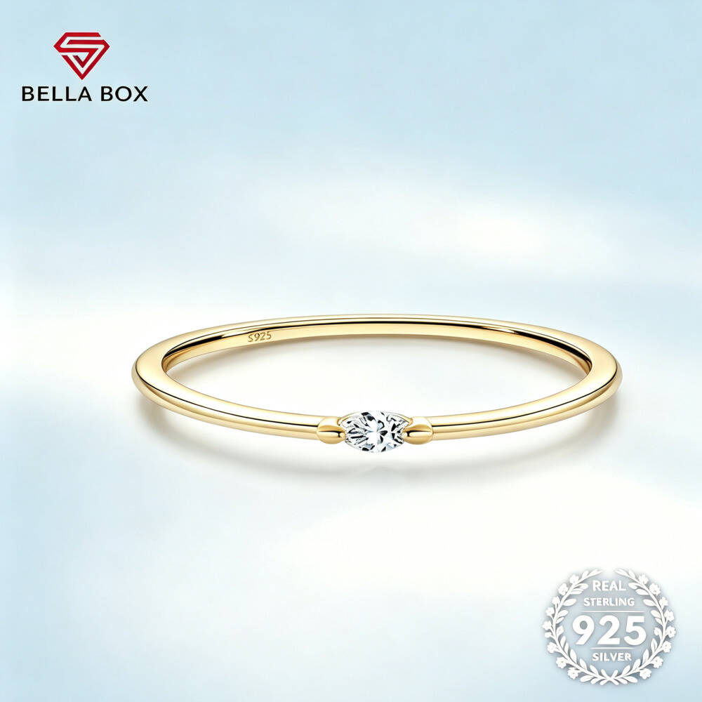Minimalist Ring Stackable - Anillo Solitario Apilable de Moissanita Corte